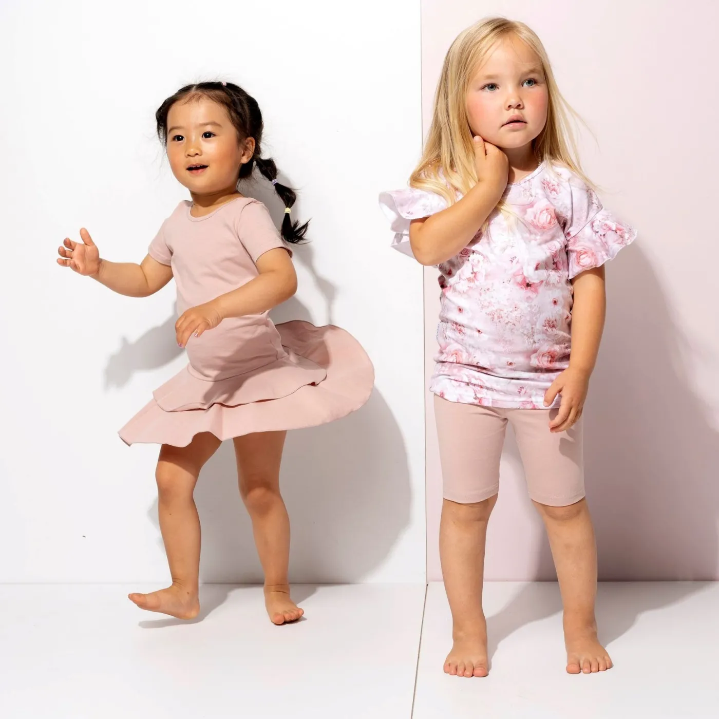 Gugguu Frilla T-Shirt Dress